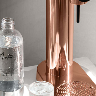 Close-up a Copper soda maker or sparkling water maker